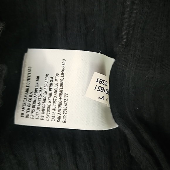 American Eagle Floral Cropped Top - Picture 7 of 9